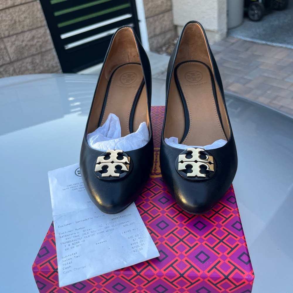 Tory Burch Black Leather Flats with Logo